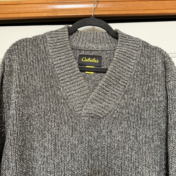 Cabela’s Heavy Weight Cotton V Neck Sweater - Picture 3 of 7